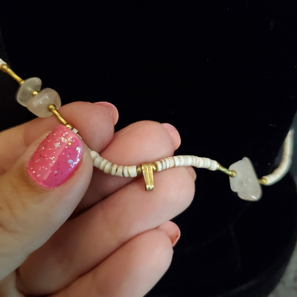 Vintage Shell/Stone/Bead Necklace - Picture 2 of 7